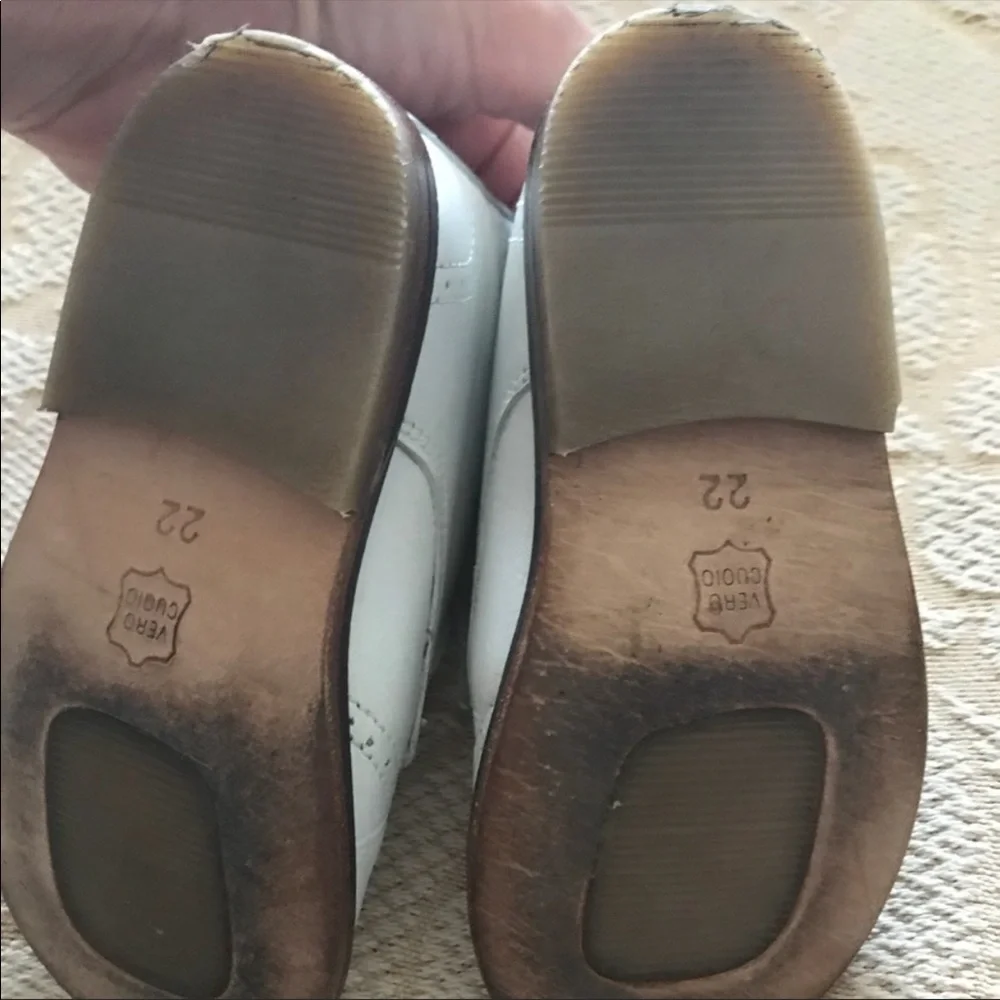 Joseph Allen kids white shoes.
